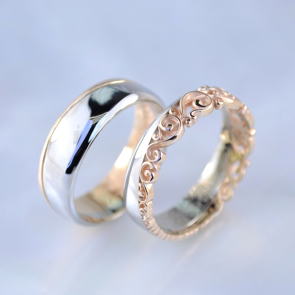 Ажурные обручальные кольца на заказ из двух видов золота с отпечатками пальцев (Вес пары 13 гр.)