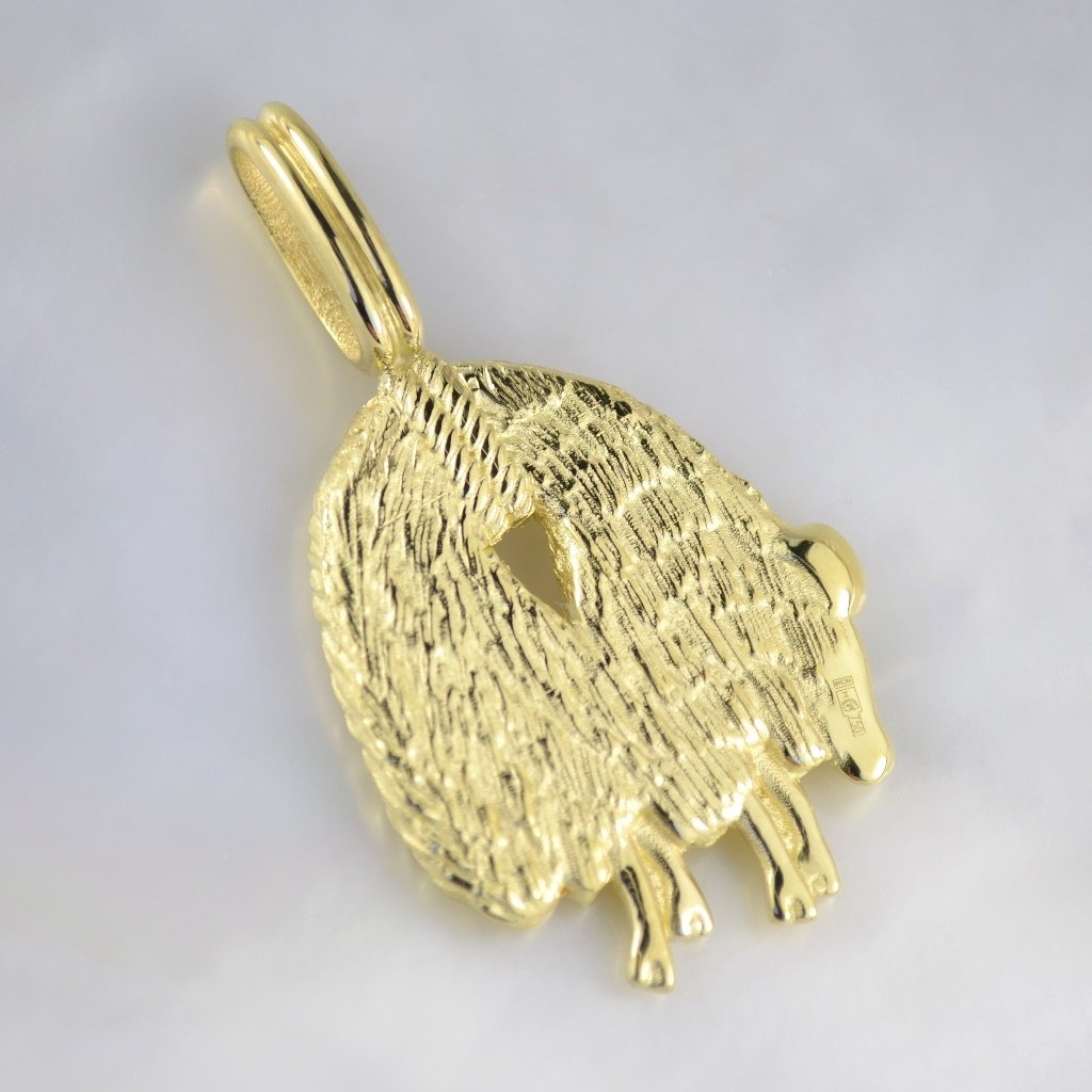Золотая подвеска на заказ Баран из жёлтого золота с эмалью (Вес: 19,5 гр.)