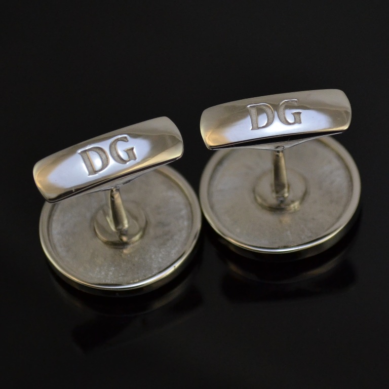 Запонки из белого золота с эмалью, логотипом Jetto и инициалами DG (Вес пары: 13 гр.)