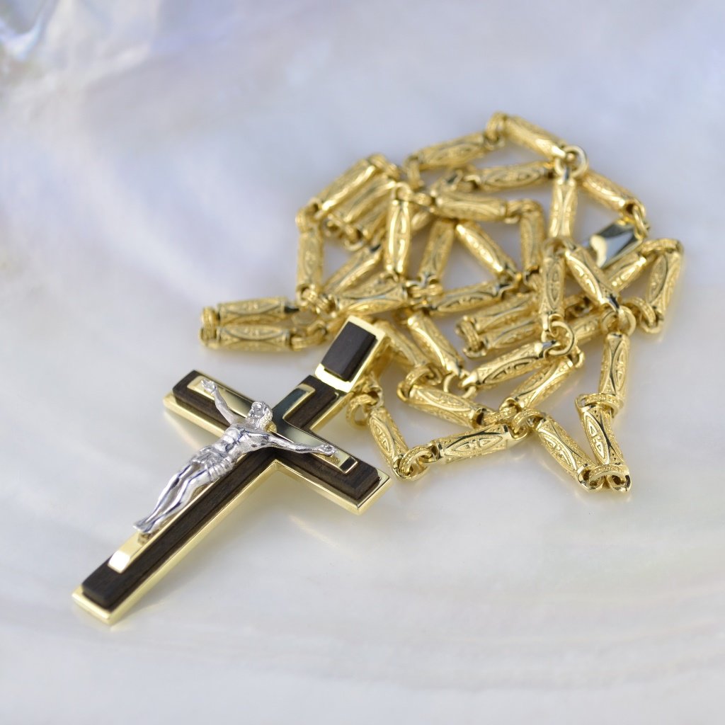 Православный золотой крест с распятием из дерева Эбен на цепочке плетение Узоры (Вес: 58 гр.)