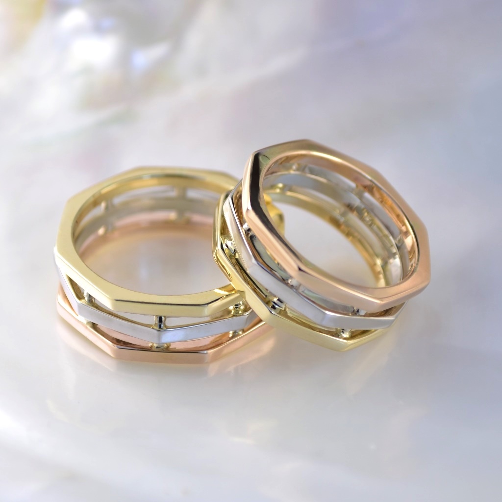 Обручальные кольца из жёлтого, белого и красного золота (Вес пары 17 гр.)