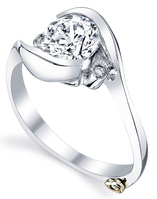 Помолвочное кольцо с тремя бриллиантами 0,54 карат (Вес: 4,5 гр.)