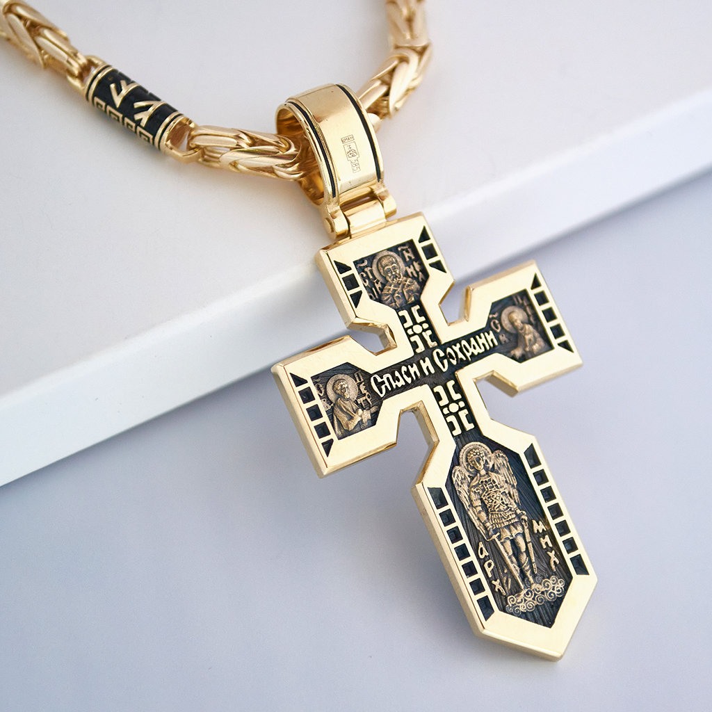 Малый клиновидный православный крест из золота на золотой цепочке Лисий хвост с Рунами с эмалью (Вес: 55 гр.)