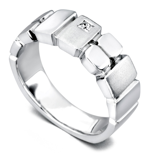 Широкое массивное мужское кольцо из белого золота с квадратным бриллиантом (Вес: 13 гр.)