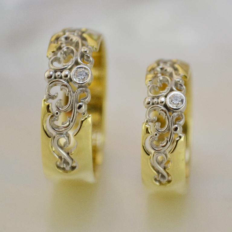 Винтажные обручальные кольца с бриллиантами и узором (Вес пары: 18 гр.)