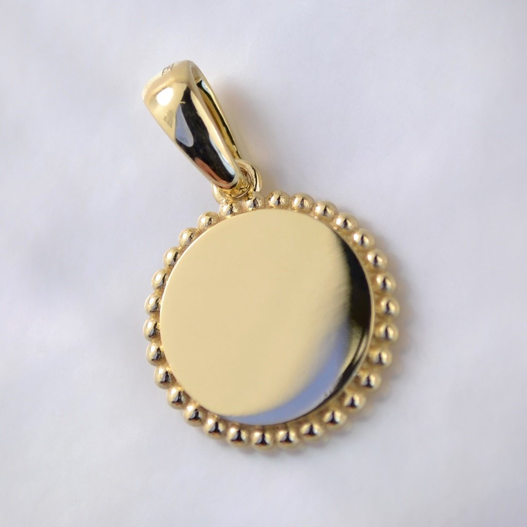 Золотая минималистичная женская подвеска из жёлтого золота под гравировку на заказ (Вес: 2,5 гр.)