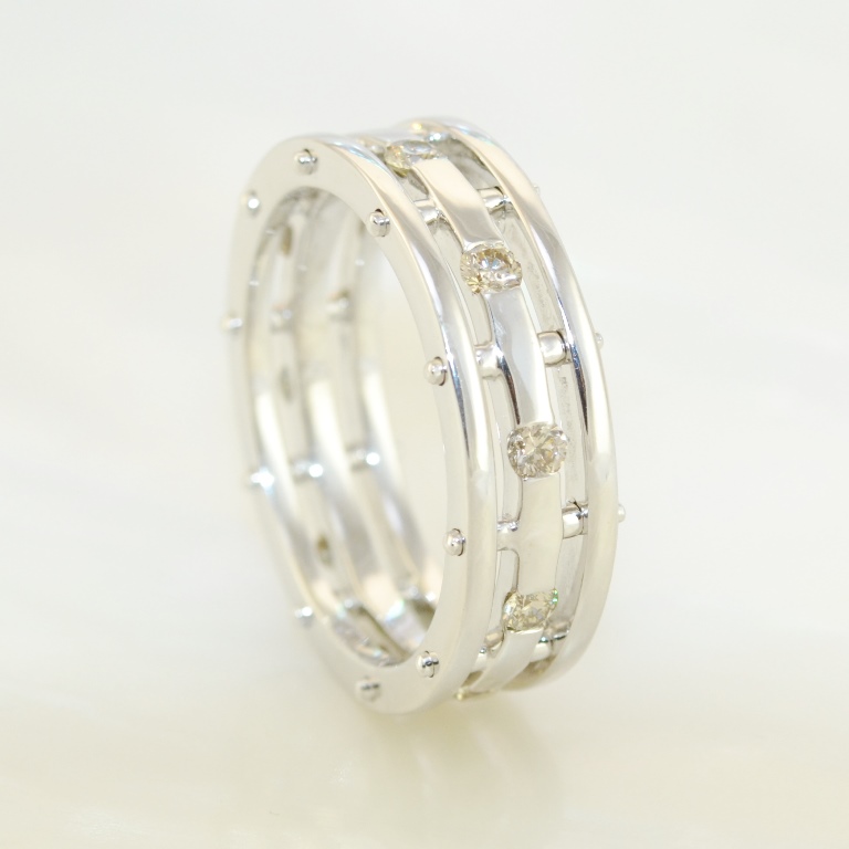 Кольцо из белого золота с бриллиантами (Вес: 7 гр.)
