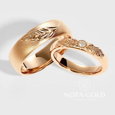 Обручальные кольца Листья из красного золота с тремя бриллиантами в женском кольце (Вес пары 13 гр. )