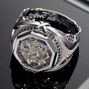 Мужское кольцо из платины с монограммой и черными бриллиантами (Вес 31,5 гр.)  