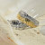 Изысканные обручальные кольца парные с бриллиантами и необычным фактурным дизайном (Вес пары: 18 гр.)