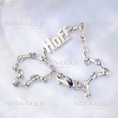 Браслеты из белого золота с бриллиантами и логотипом гипермаркета мебели Hoff
