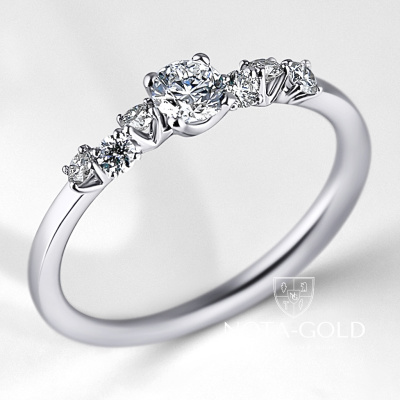 Женское кольцо из белого золота с бриллиантами (Вес 1,9 гр.)