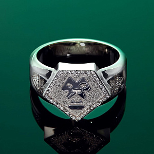 Мужское кольцо Лев из белого золота с бриллиантами (Вес 7,5 гр.)