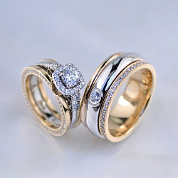 Обручальные кольца из красно-белого золота с бриллиантами и помолвочным ажурным кольцом (Вес пары:24 гр.)