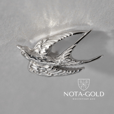 Нагрудный значок ласточка из белого золота на лацкан пиджака (Вес: 4,3 гр.)