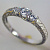 Помолвочное кольцо с ажурным рельефным узором и тремя бриллиантами 1,14 карат  (Вес: 4,5 гр.)