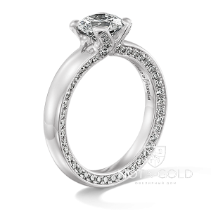 Помолвочное кольцо с одним крупным и бриллиантами 1,29 карат (Вес: 4 гр.)