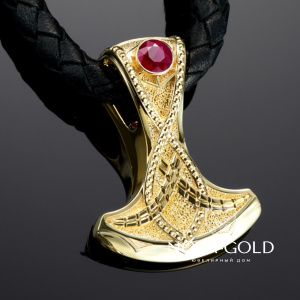 Подвеска Секира Перуна из желтого золота с рубином (Вес 31 гр.)