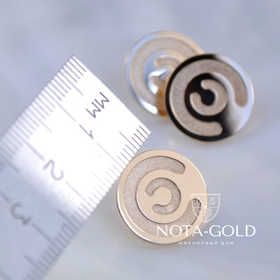 Золотые корпоративные значки из красного золота с логотипом компании