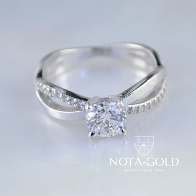 Золотое женское помолвочное кольцо с бриллиантами на заказ (Вес: 3 гр.)