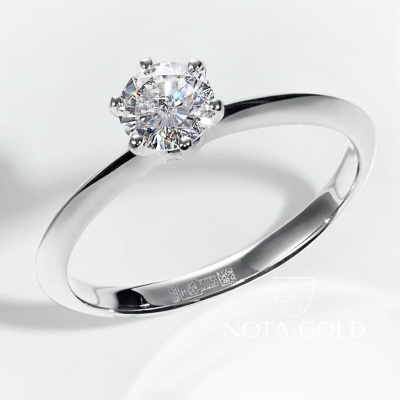 Классическое помолвочное кольцо из белого золота с крупным камнем бриллиантом 0,24 карат (Вес: 2,55 гр.)