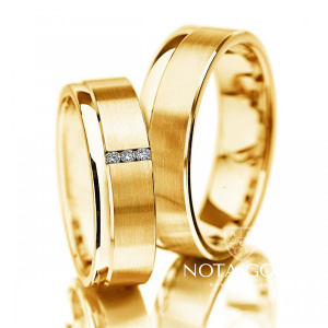 Матовые обручальные кольца с бриллиантами на заказ (Вес пары: 13 гр.)