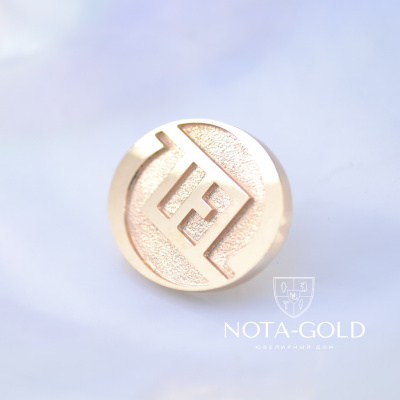 Нагрудный значок из красного золота с логотипом компании на заказ