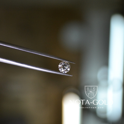Бриллиант пол карата 0.5 с сертификатом МГУ