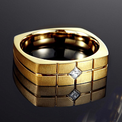 Мужское кольцо из золота с квадратным бриллиантом (Вес 15 гр.)