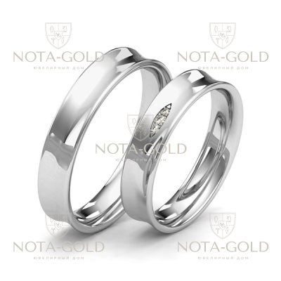 Узкие вогнутые глянцевые платиновые обручальные кольца с тремя бриллиантами в женском кольце (Вес пары: 16 гр.)