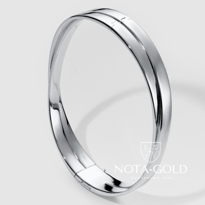 Жесткий браслет из белого золота Переплетение двух полос в одну (Вес 35 гр.)