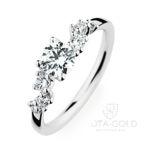 Помолвочное кольцо из белго золота с бриллиантами 0,7 карат (Вес: 4 гр.)