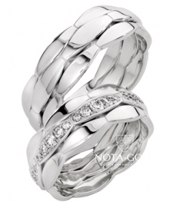 Обручальные кольца на заказ гладкие волнистые с бриллиантами (Вес пары: 14 гр.)