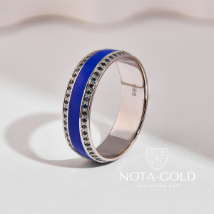 Кольцо из белого золота с бриллиантами, сапфирами и синей эмалью (Вес: 7 гр.)