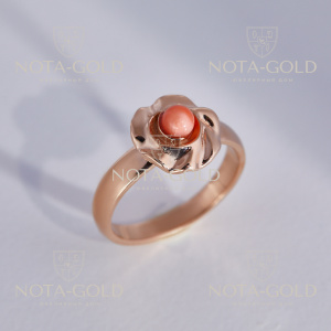 Женское кольцо из красного золота в виде цветка с кораллом (Вес 5,9 гр.)