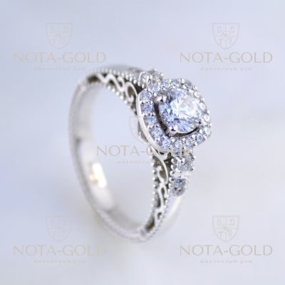 Ажурное помолвочное женское кольцо из белого золота с бриллиантами и гранатом (Вес: 5 гр.)