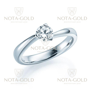 Помолвочное кольцо из белого золота с бриллиантом 0,5 карат в трёх треугольных лапках (Вес: 3,5 гр.)