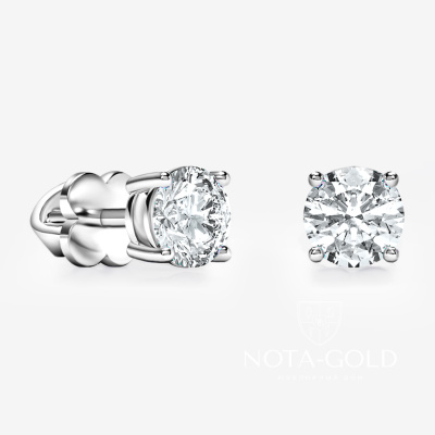 Женские серьги пусеты гвоздики с искусственными бриллиантами 0,5ct 5мм на четырех крапанах (Вес 2 гр.)