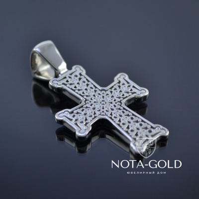 Крест из платины с орнаментом и чернением (Вес 13,5 гр.)