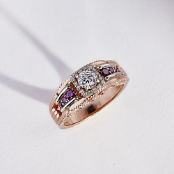 Женское кольцо из красного золота с фиолетовыми бриллиантами (Вес 6,6 гр.)