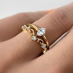 Женское двойное кольцо из желтого золота  с бриллиантами (Вес 3,4 гр.)