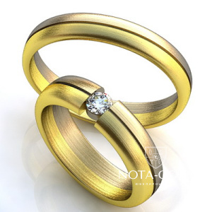 Гладкие обручальные кольца двухцветные с бриллиантом на заказ (Вес пары: 7 гр.)