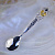Ложечка на первый зубик из серебра с гравировкой (имени, даты рождения, веса, роста) и пяточками младенца с сердцем (Вес: 35 гр.)