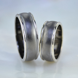 Необычные обручальные кольца из чёрного золота - белого золота 585 пробы с чернением (Вес пары: 16 гр.)