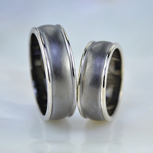 Необычные обручальные кольца из чёрного золота - белого золота 585 пробы с чернением (Вес пары: 16 гр.)