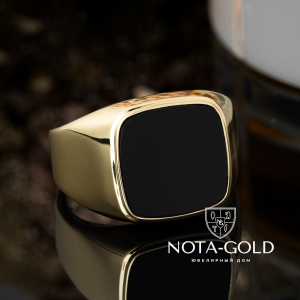 Мужское кольцо-печатка из жёлтого золота с чёрным ониксом (Вес: 11,5 гр.)