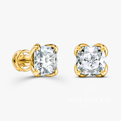 Серьги пусеты из желтого золота с лабораторными бриллиантами огранки Кушон (Вес 1,5 гр.)