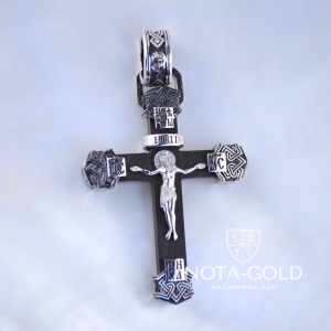 Малый серебряный крест с распятием из дерева Эбен из серебра с чернением (Вес 8 гр.)