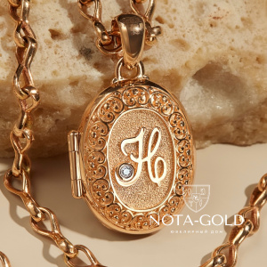 Кулон-медальон из красного золота с фотографиями, инициалами и бриллиантами (Вес: 8,5 гр.)