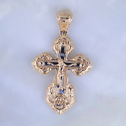 Нательный мужской крестик среднего размера из позолоченного серебра с узорами эксклюзивного дизайна и гравировкой Спаси и Сохрани (Вес: 12,3 гр.)